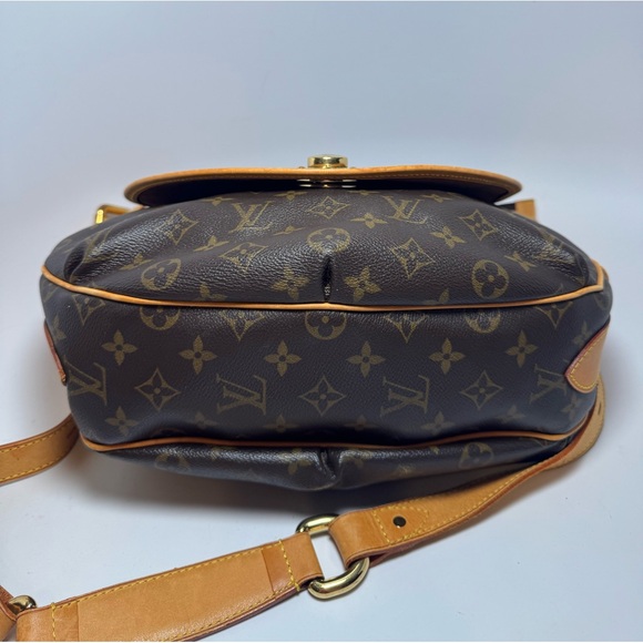 SOLD Louis Vuitton Tulum GM 2Way Crossbody/Shoulder Bag Monogram - Picture 10 of 16